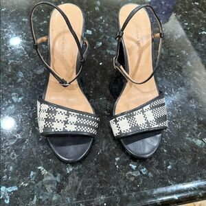 Beautiful Black and White comfortable heels